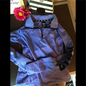 Victoria’s Secret Pink Pullover 💄